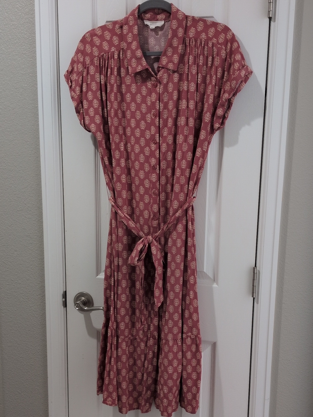 Lucky Brand Dusty Pink And Cream Button-Front Midi Dress with Tie Waist